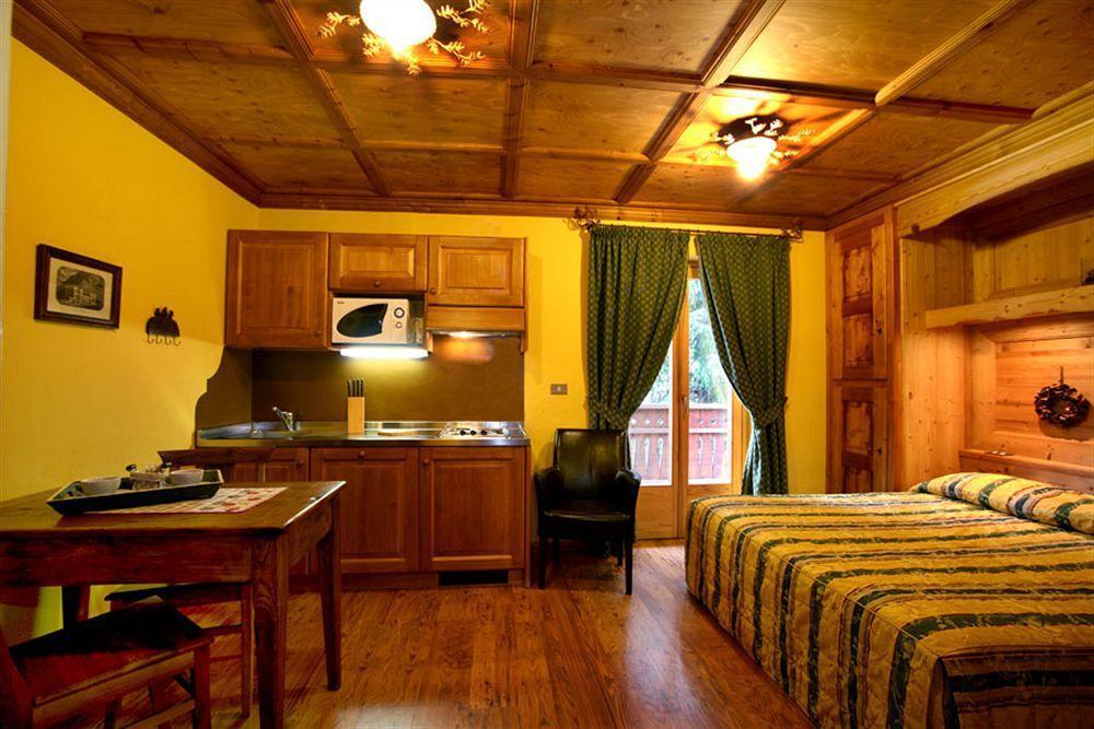 B&B Residence Checrouit Courmayeur Kültér fotó