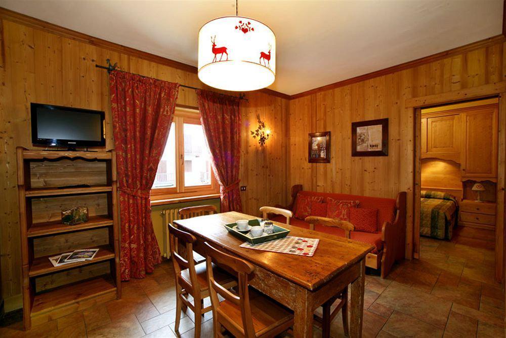 B&B Residence Checrouit Courmayeur Kültér fotó