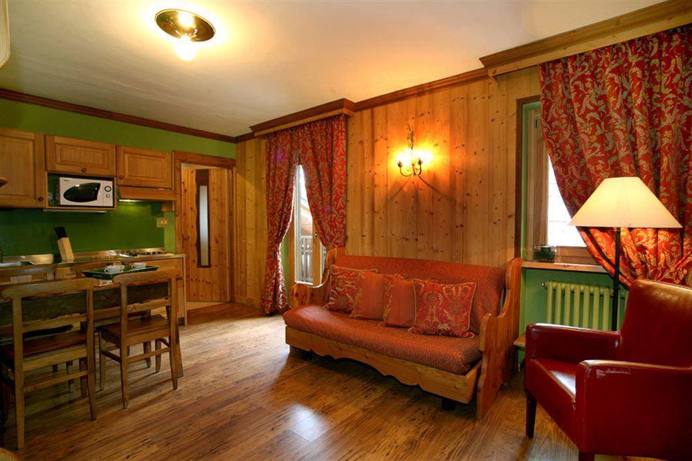 B&B Residence Checrouit Courmayeur Kültér fotó