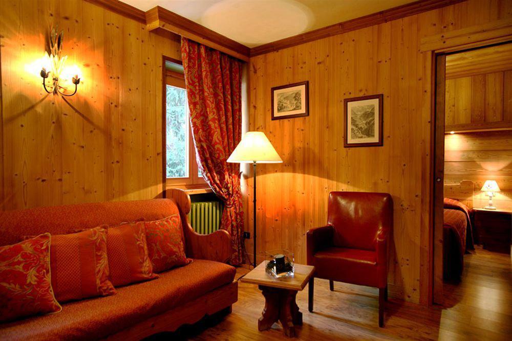 B&B Residence Checrouit Courmayeur Kültér fotó