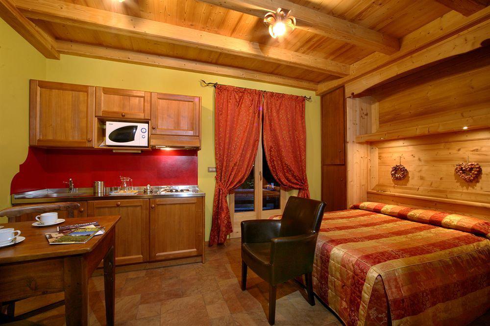 B&B Residence Checrouit Courmayeur Kültér fotó