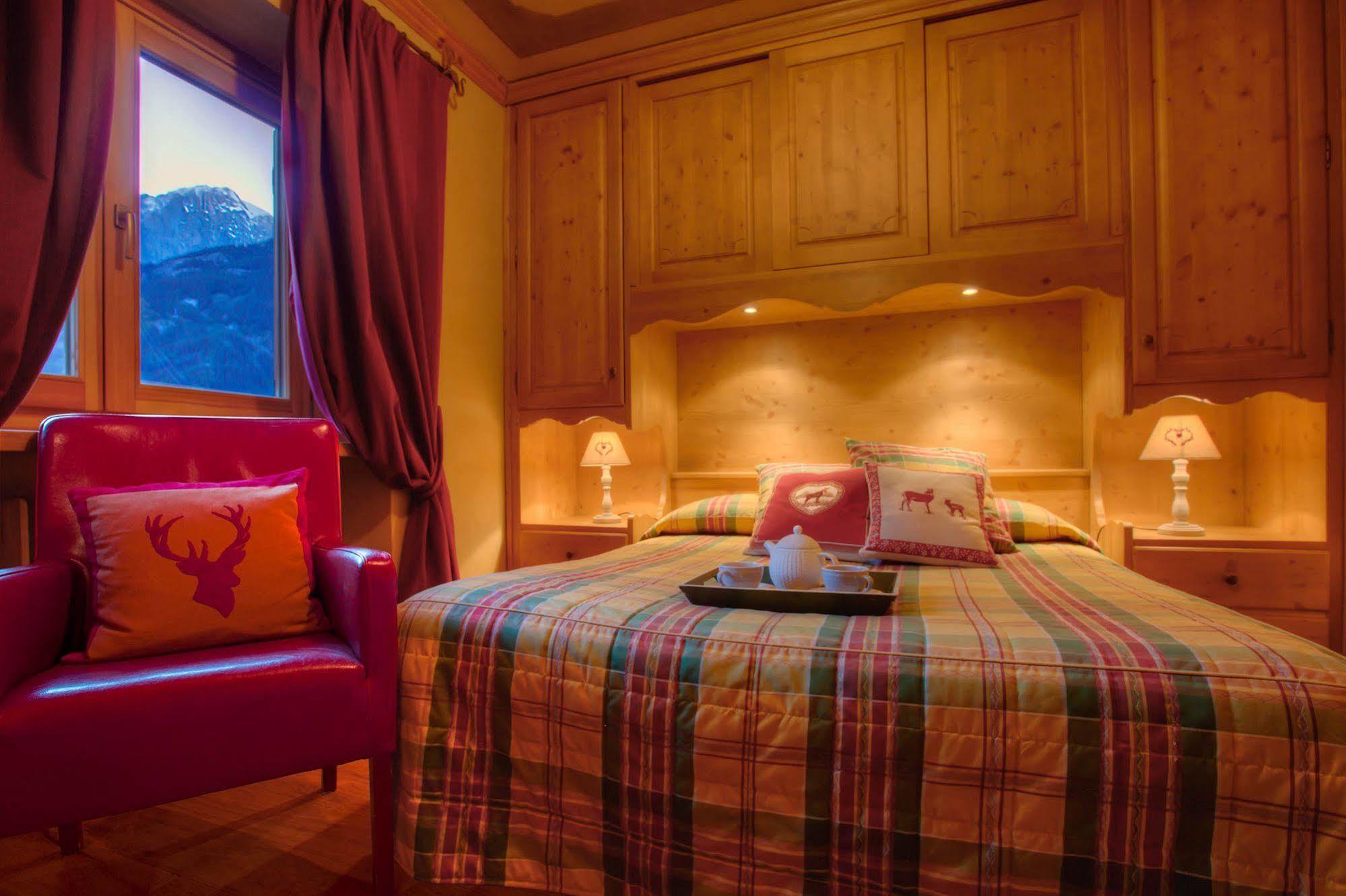 B&B Residence Checrouit Courmayeur Kültér fotó