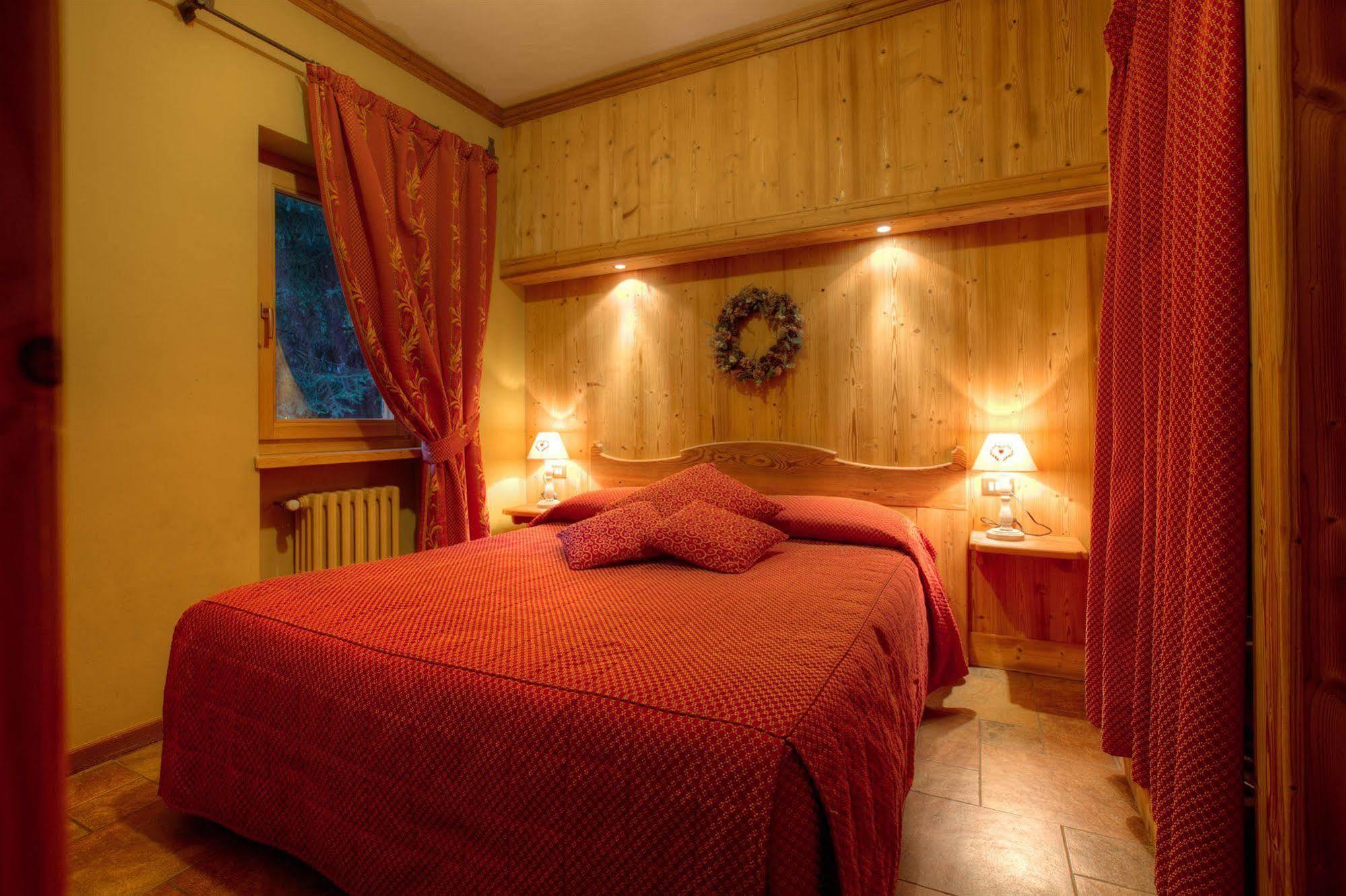 B&B Residence Checrouit Courmayeur Kültér fotó