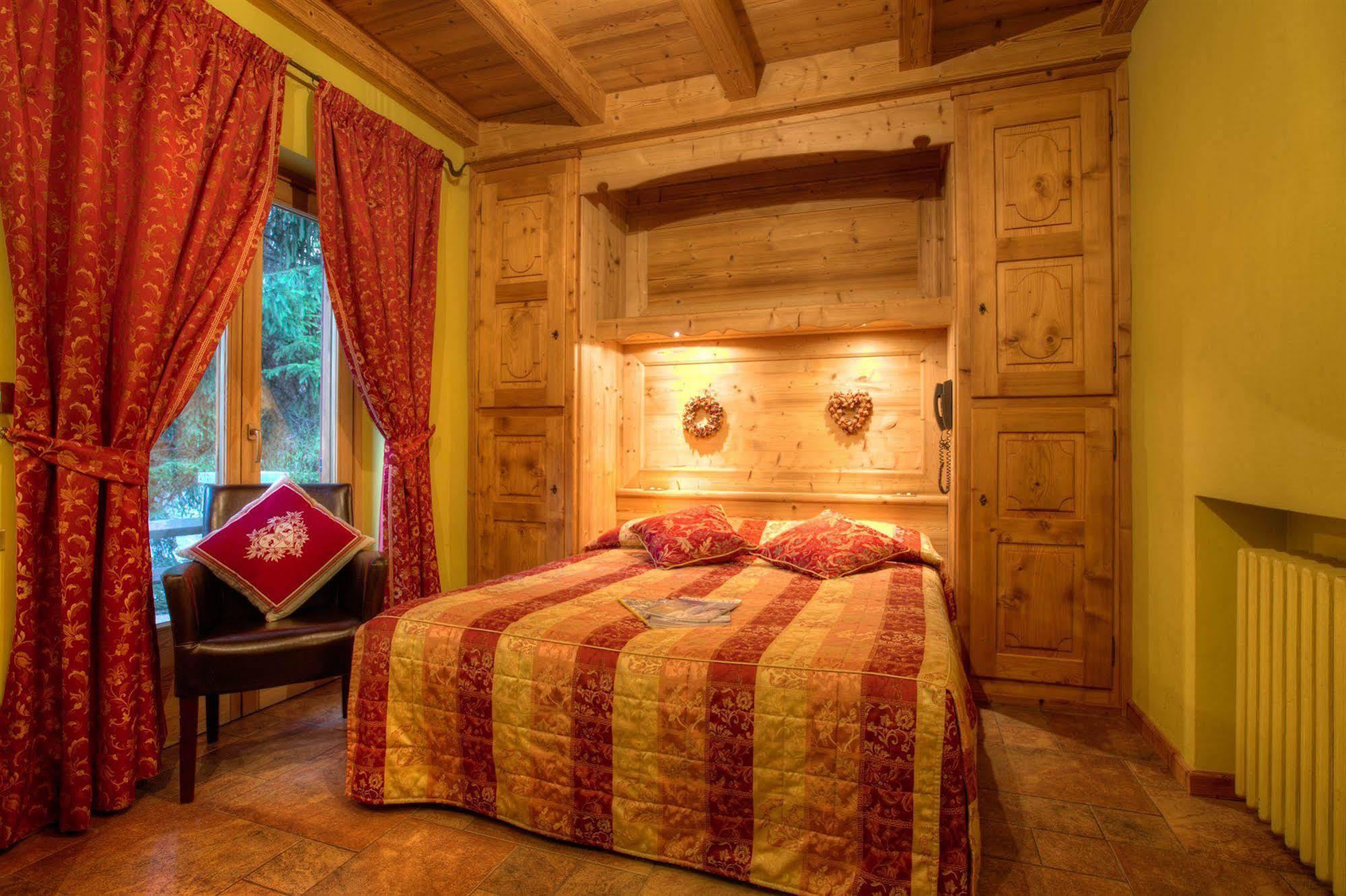 B&B Residence Checrouit Courmayeur Kültér fotó