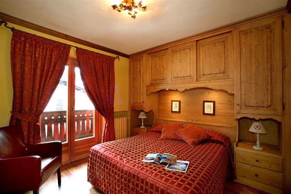 B&B Residence Checrouit Courmayeur Kültér fotó