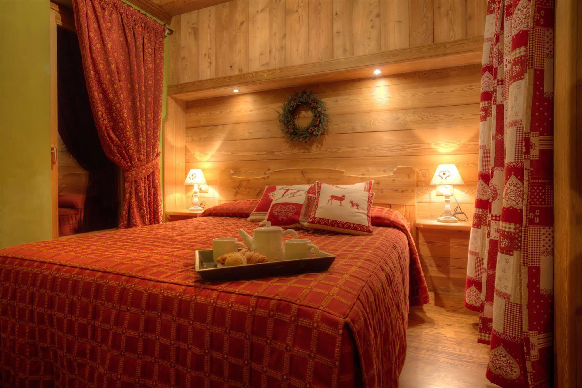 B&B Residence Checrouit Courmayeur Kültér fotó