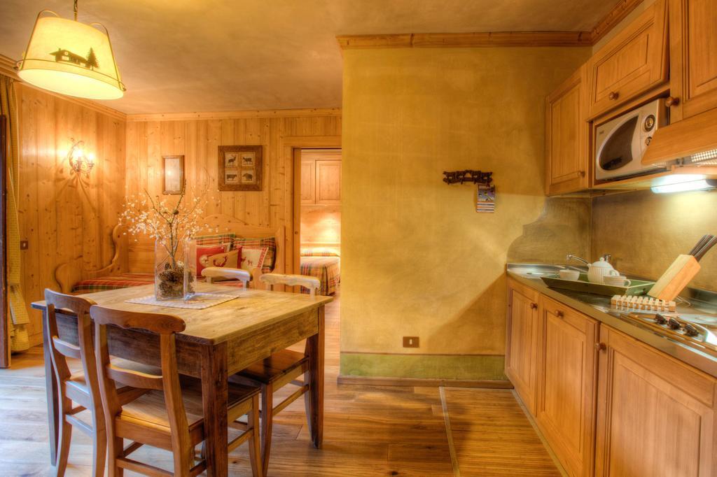 B&B Residence Checrouit Courmayeur Szoba fotó