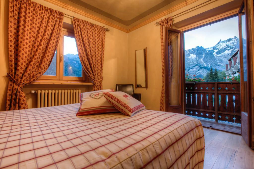 B&B Residence Checrouit Courmayeur Szoba fotó