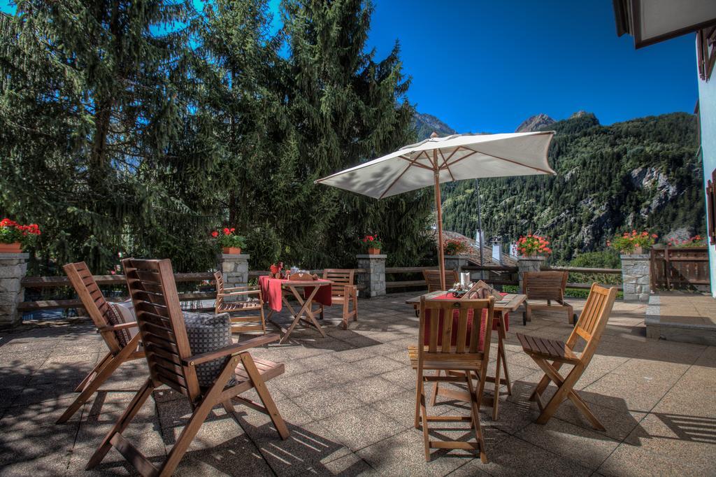 B&B Residence Checrouit Courmayeur Kültér fotó